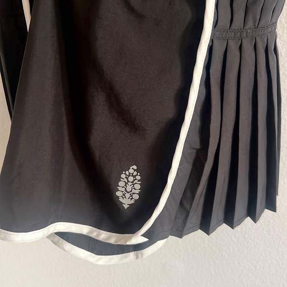 Free People Movement Easy Tiger Shortsie Romper Onesie NWOT - Picture 9 of 16